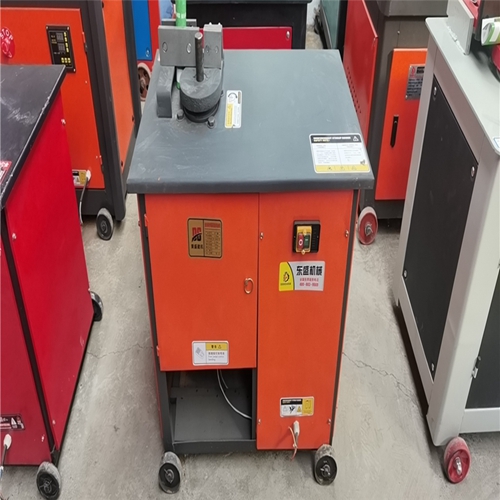 鋼筋(jīn)彎箍機 